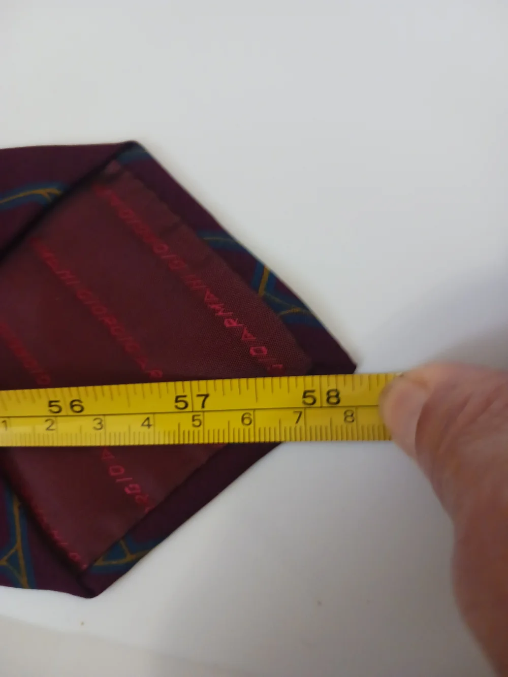 Giorgio Armani Men's Silk Necktie Designer Geometric Burgandy Italy